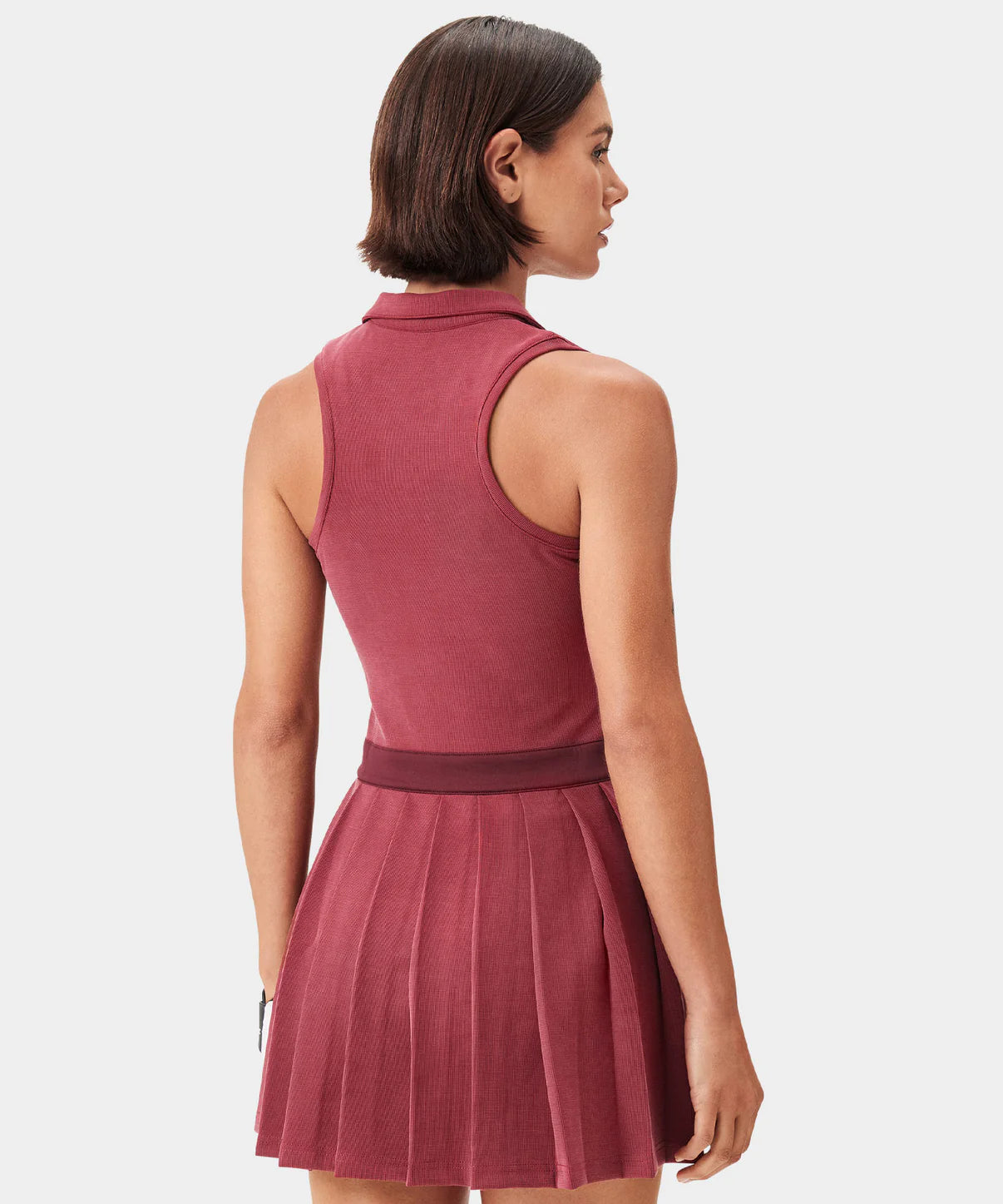 AMANDA PERFORMANCE DRESS | RUBY RED - MACADE GOLF