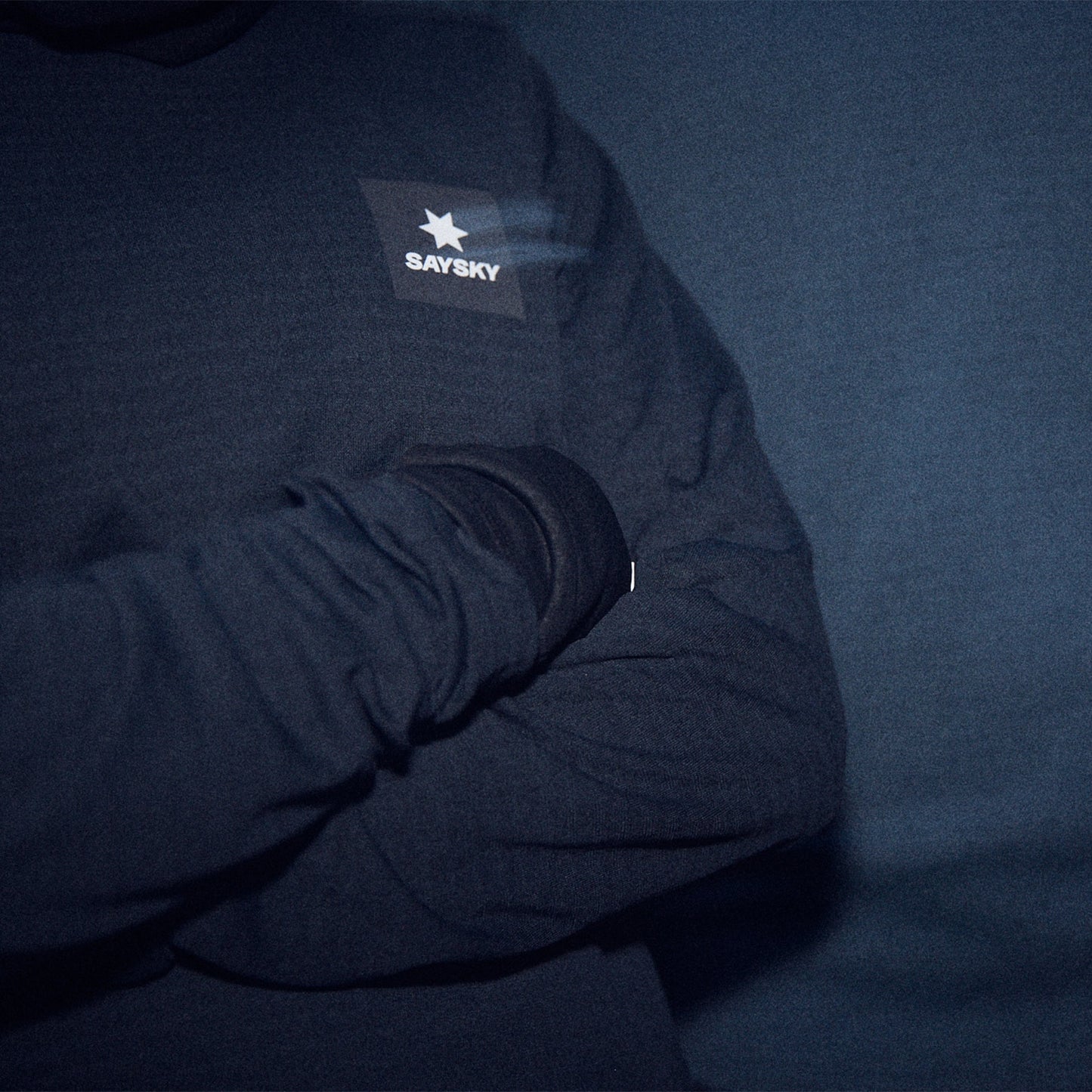 W BLAZE LONGSLEEVE FLEECE | BLACK - SAYSKY