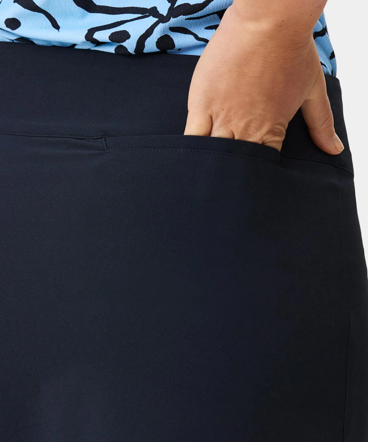 KAYA FLEX SKORT | DARK BLUE - MACADE GOLF