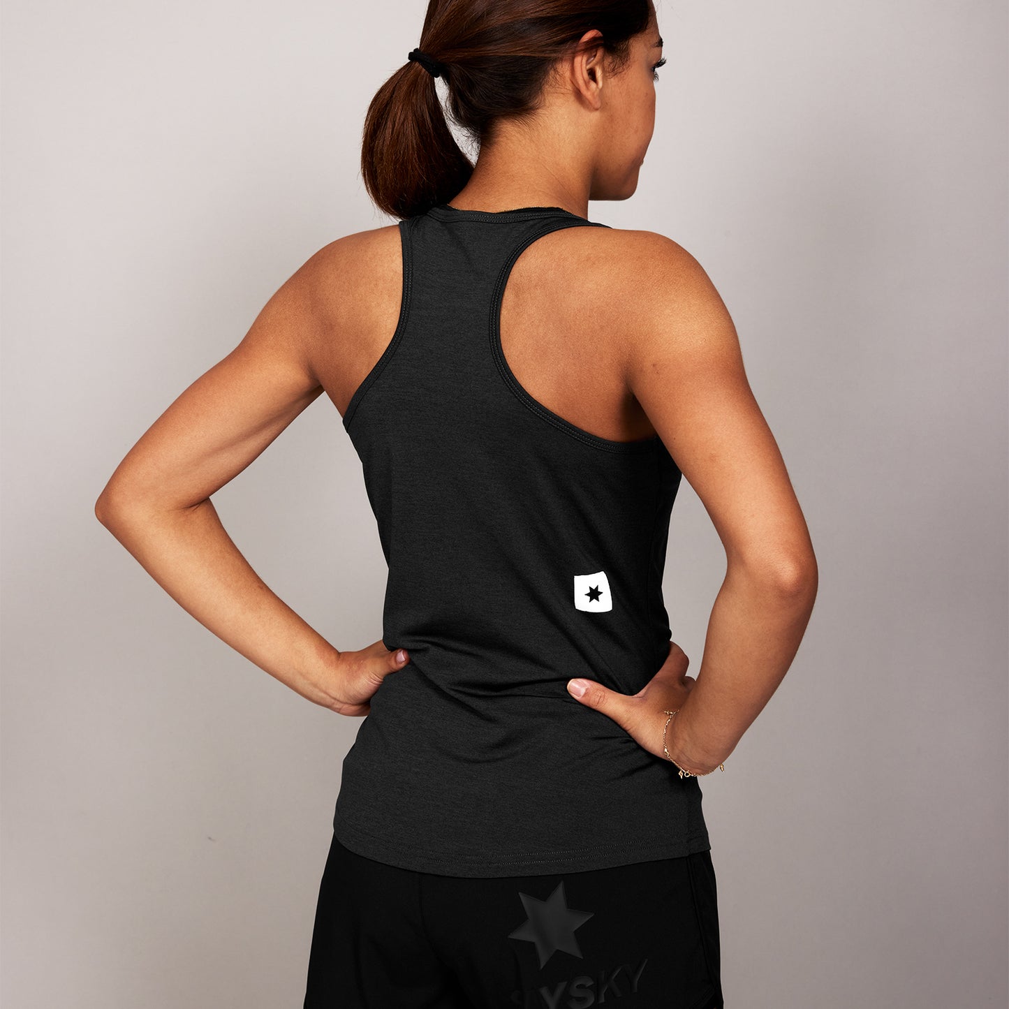 W PACE TOP | LOGO BLACK - SAYSKY