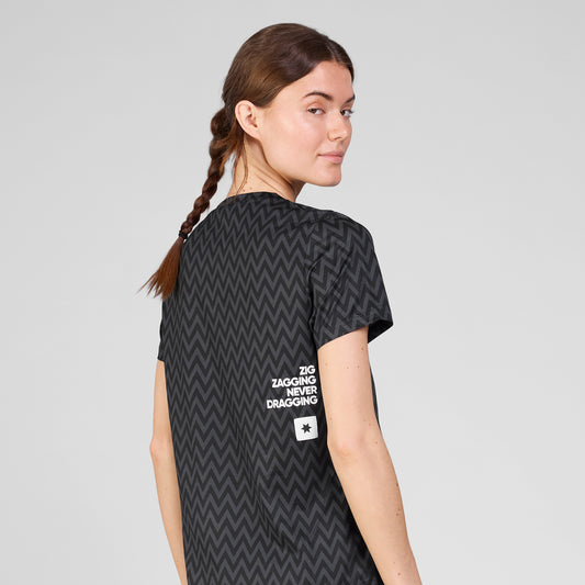 W COMBAT T-SHIRT | ZIG ZAG BLACK - SAYSKY