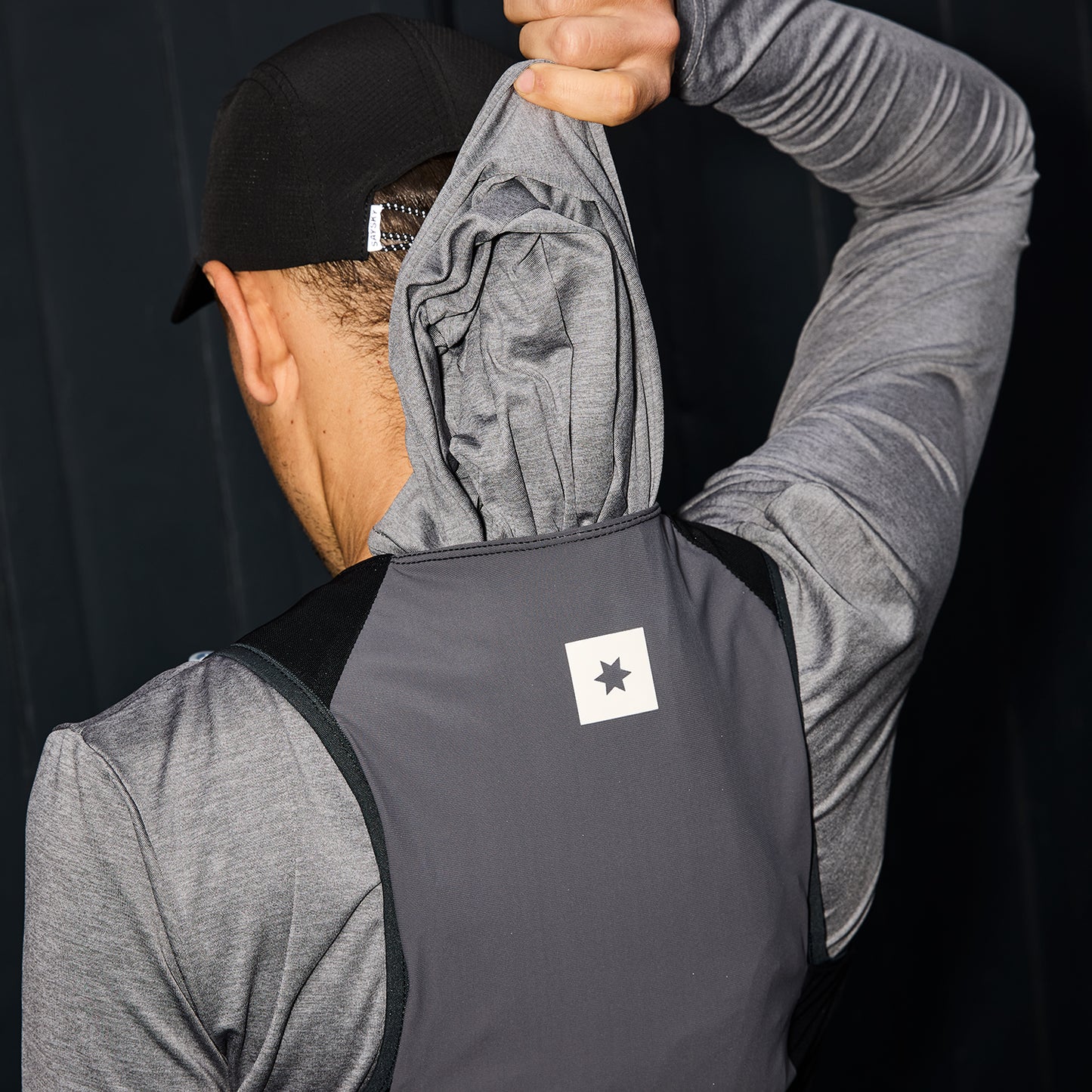 FLOW VEST 8L | BLACK - SAYSKY