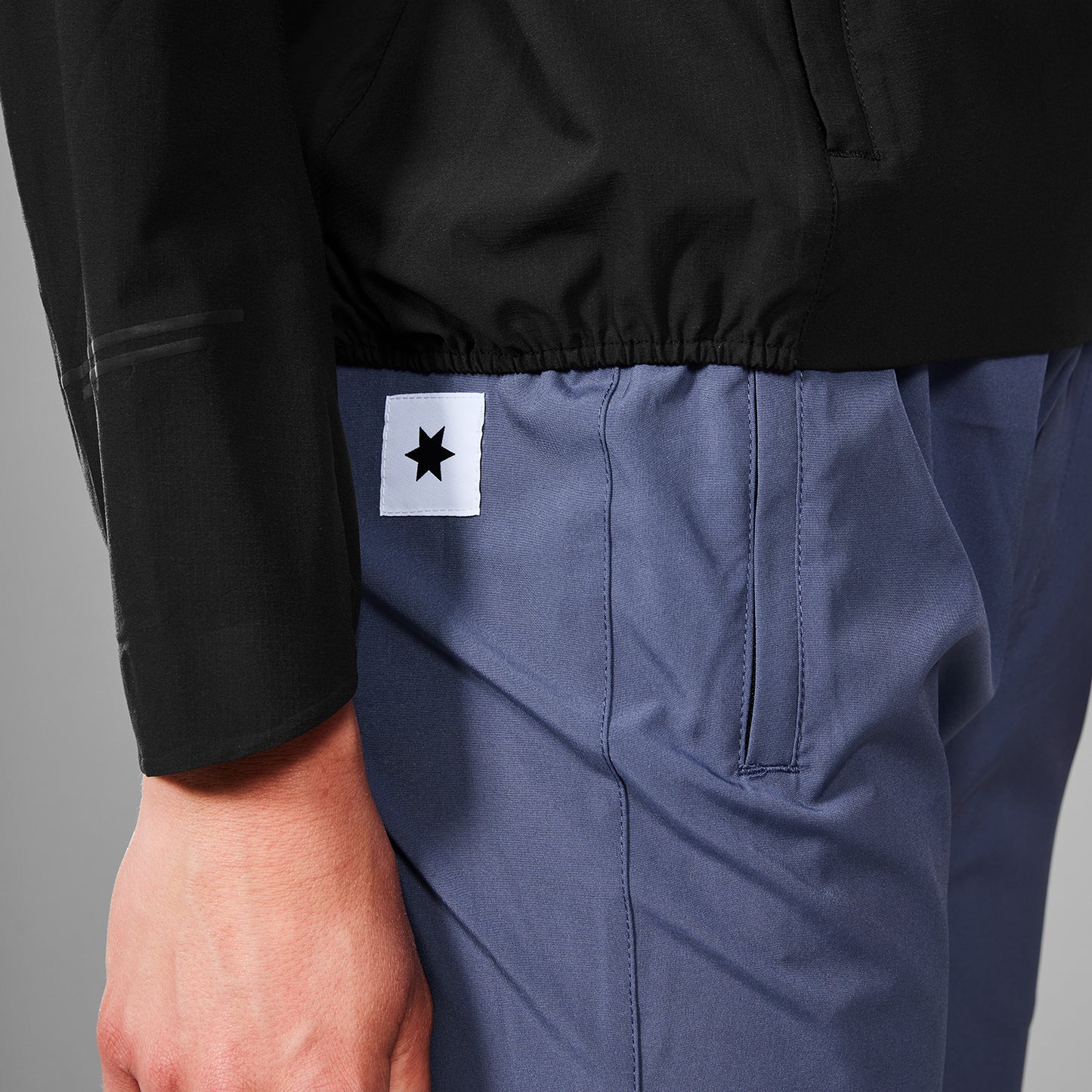 W PACE JACKET | HOODED BLACK - SAYSKY
