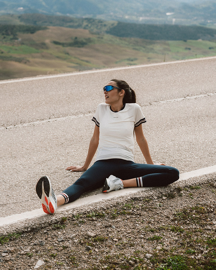 UTÖ LADIES RACE T-SHIRT | OFF-WHITE - YMR