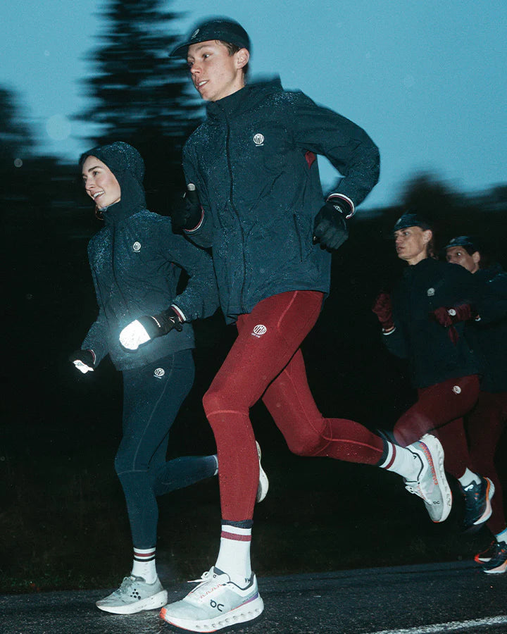 ÅSUNDEN MID CREW SOCKS | OFF-WHITE/BURGUNDY - YMR