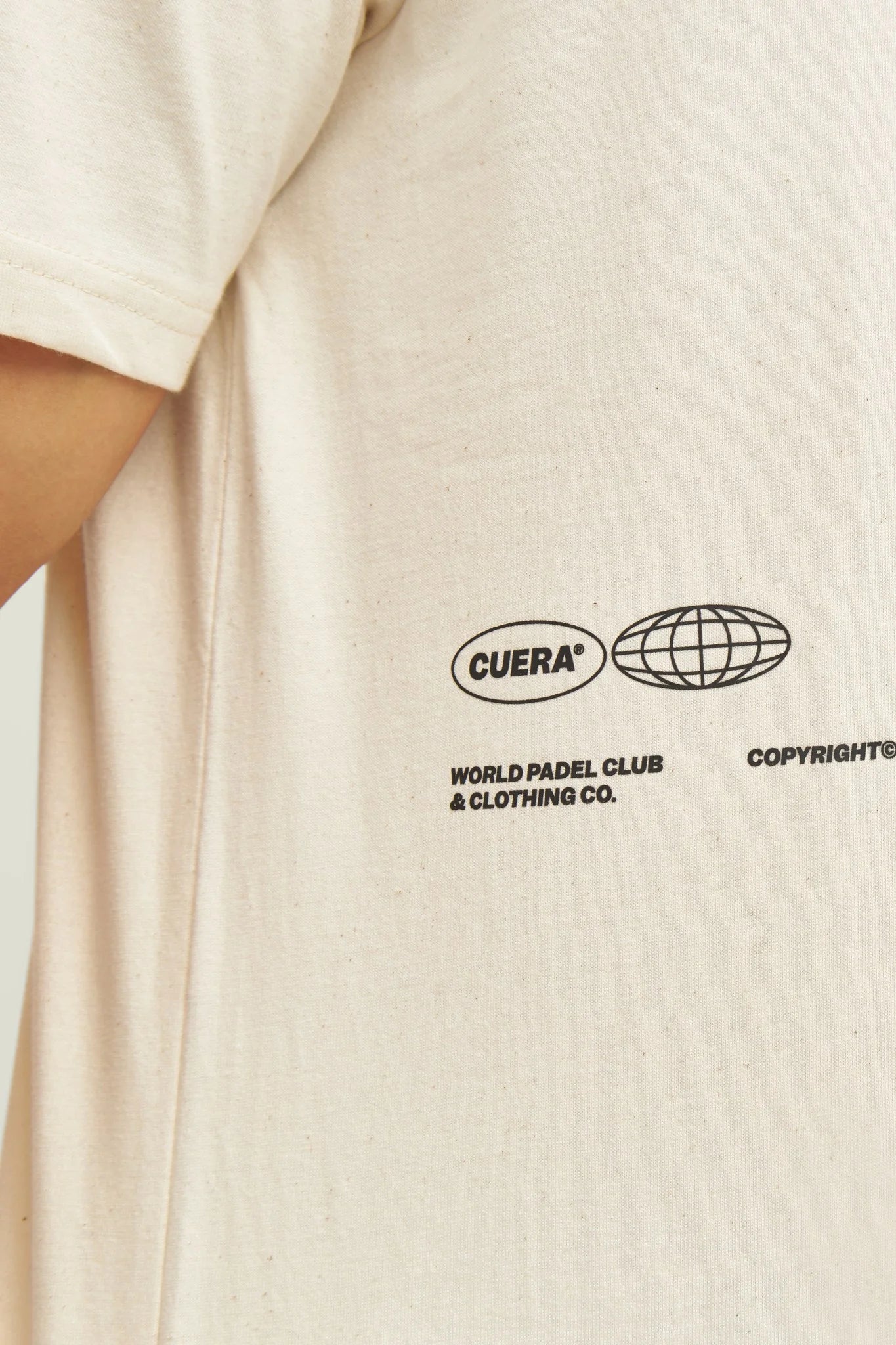 RELAXED GLOBE T-SKJORTE - CUERA (Off white)