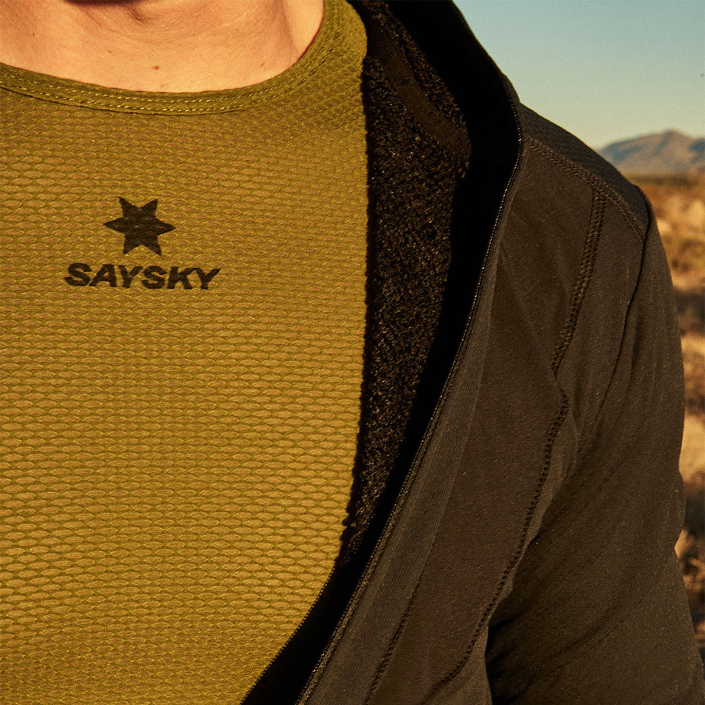 COMBAT HALF ZIP FLEECE HOODIE | BLACK - SAYSKY