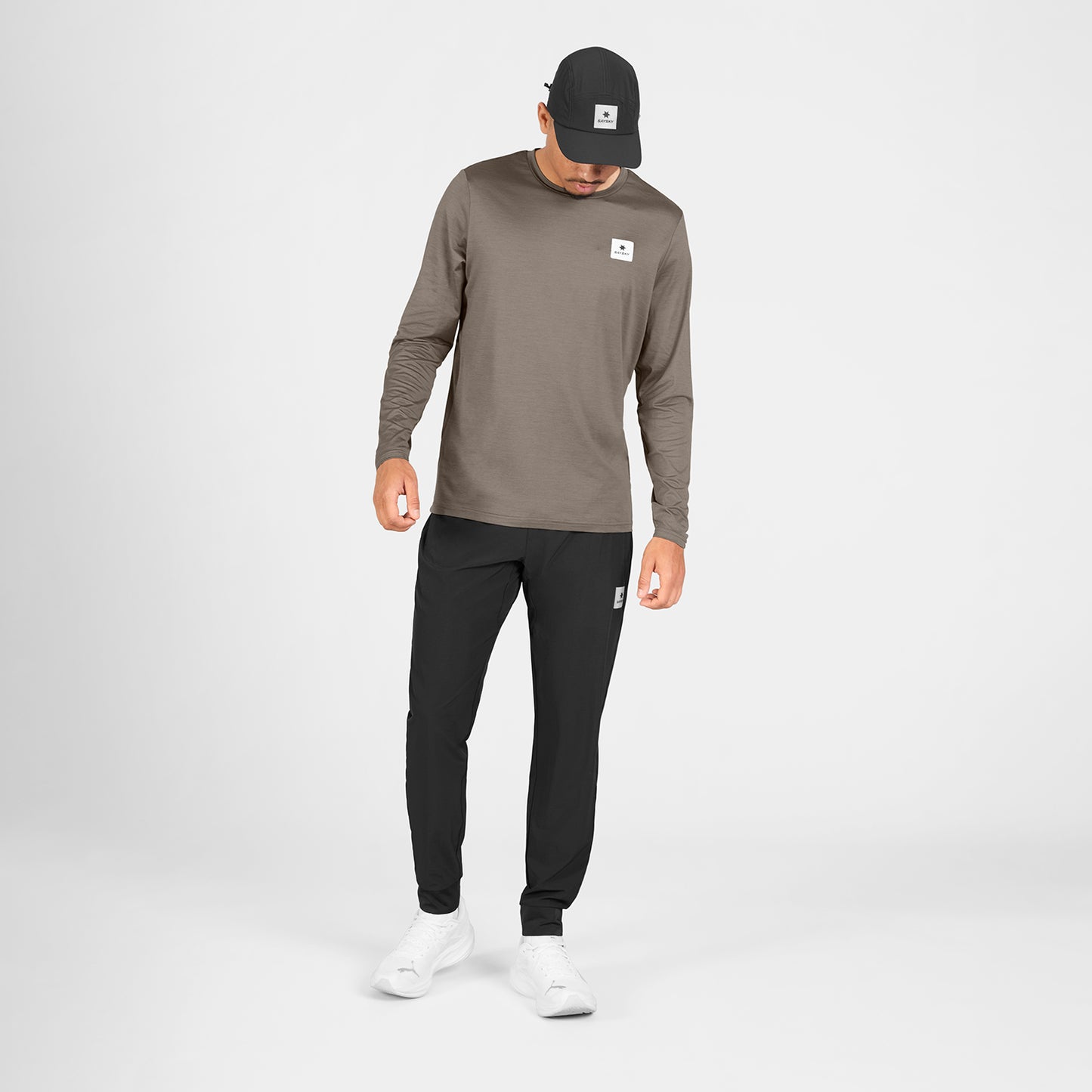 PACE LONGSLEEVE CLEAN | TAUPE