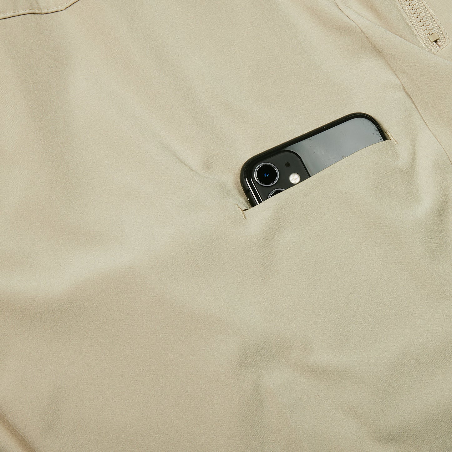 MOTION SHORTS 8" | BEIGE