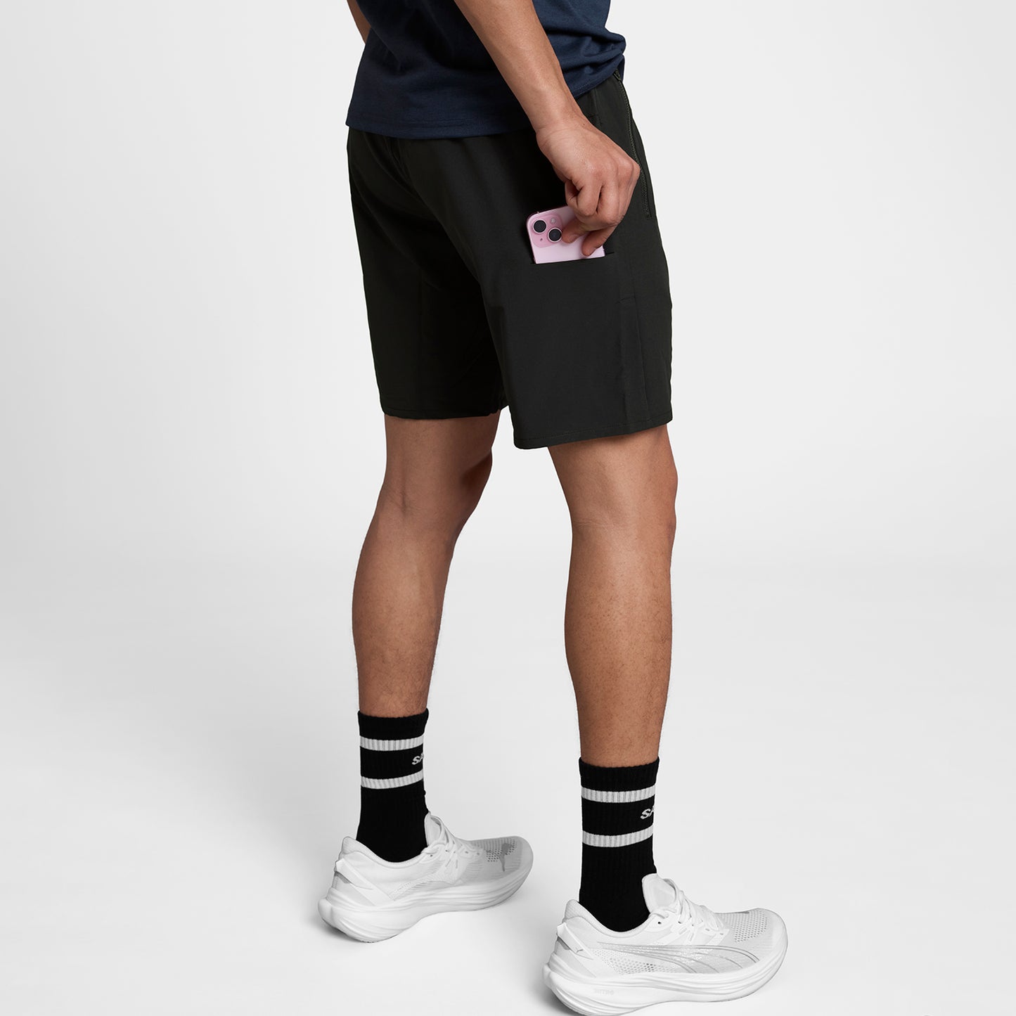 MOTION SHORTS 8" | BLACK