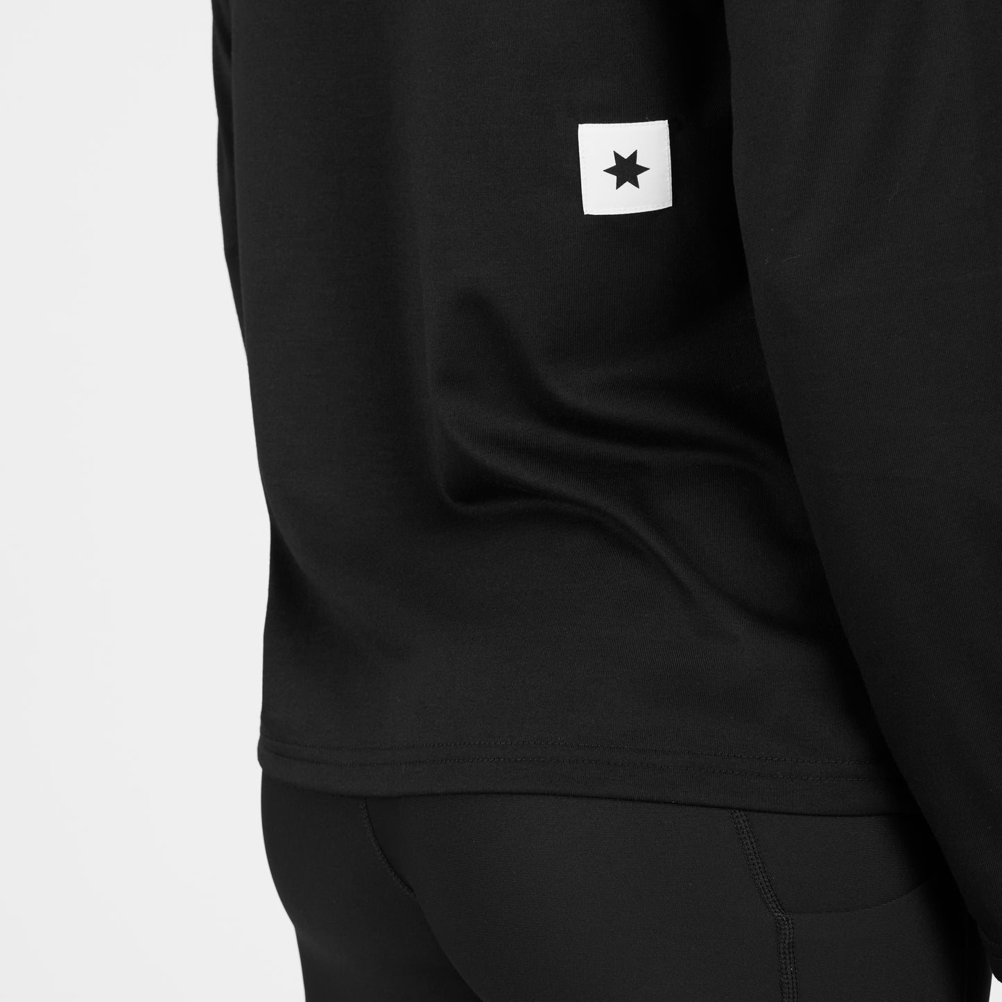 W MOTION LONGSLEEVE | CLEAN BLACK