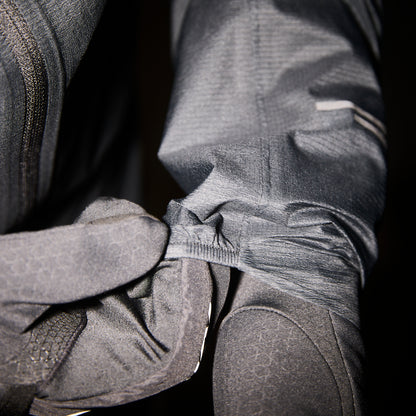 FLOW 2.5L WATERPROOF JACKET | BLACK - SAYSKY