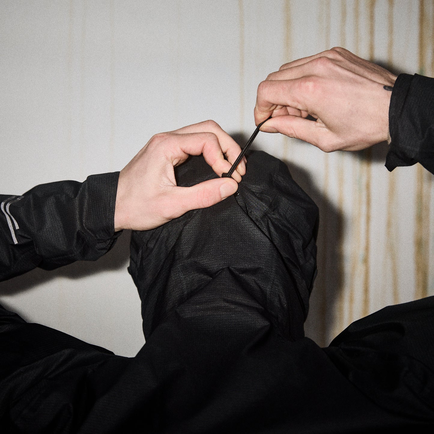 FLOW 2.5L WATERPROOF JACKET | BLACK - SAYSKY