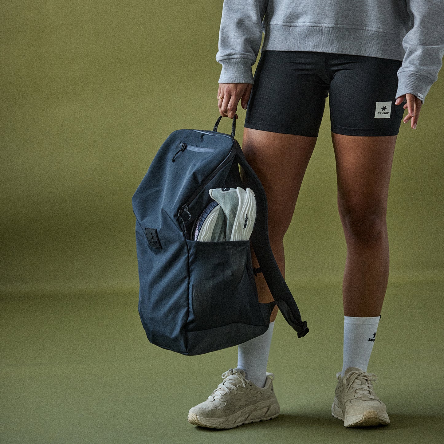 EVERYDAY BACKPACK 28L | BLACK - SAYSKY