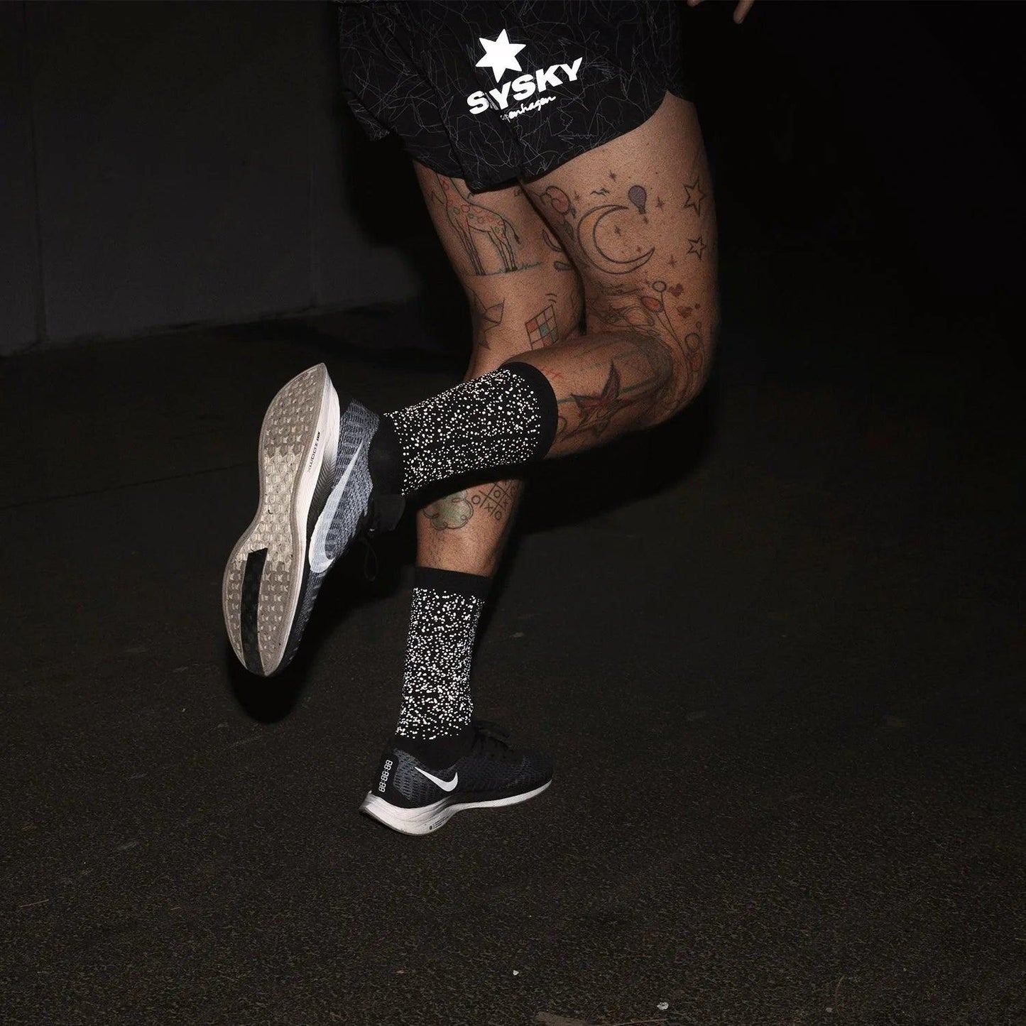 REFLECTIVE HIGH COMBAT SOCKS - UNISEX | ActSporty 